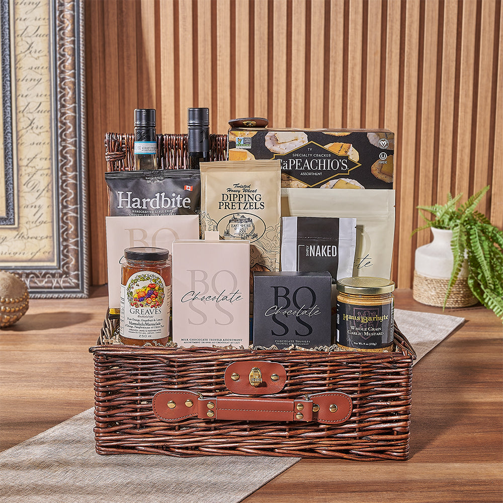 Wine Picnic Basket Gift – how the gift is presented