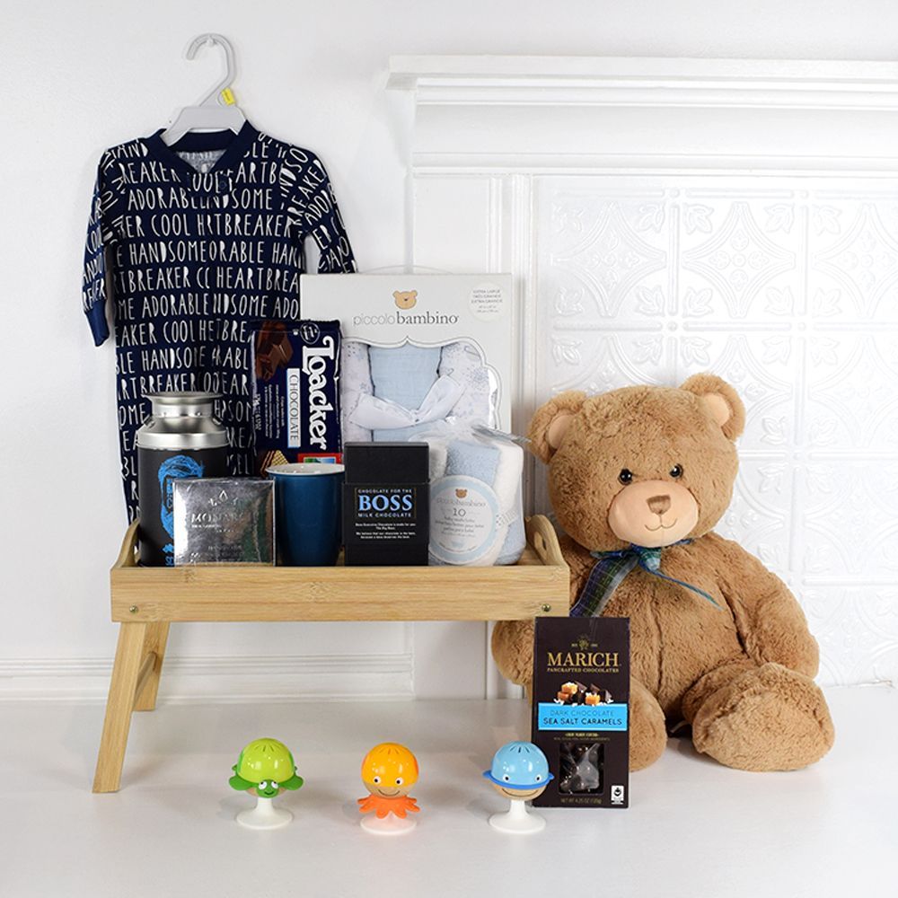 Newborn Plush and Treats Gift Basket – how the gift is presented