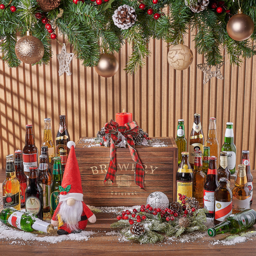 24-Bottle Beer Box with Plush Santa – how the gift is presented