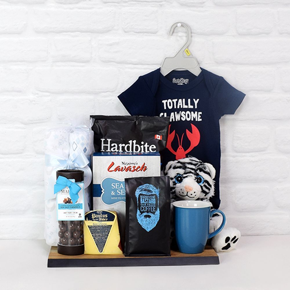 Newborn Baby Gift Basket with Plush – how the gift is presented
