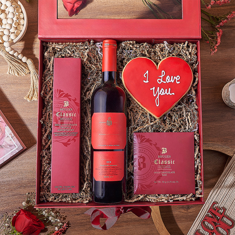 Valentine's Day Wine with Heart Cookie – how the gift is presented