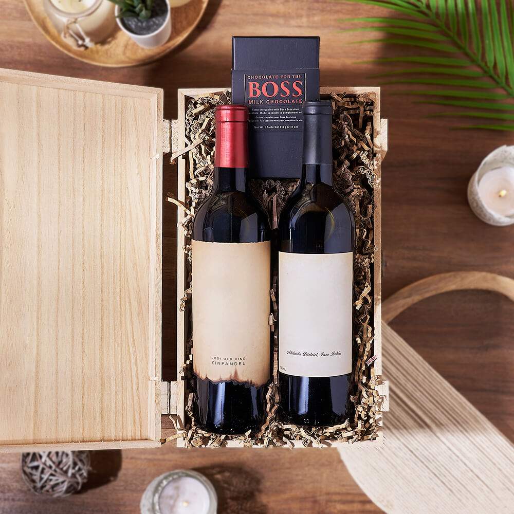 Two-Bottle Wine and Milk Chocolate Crate – how the gift is presented