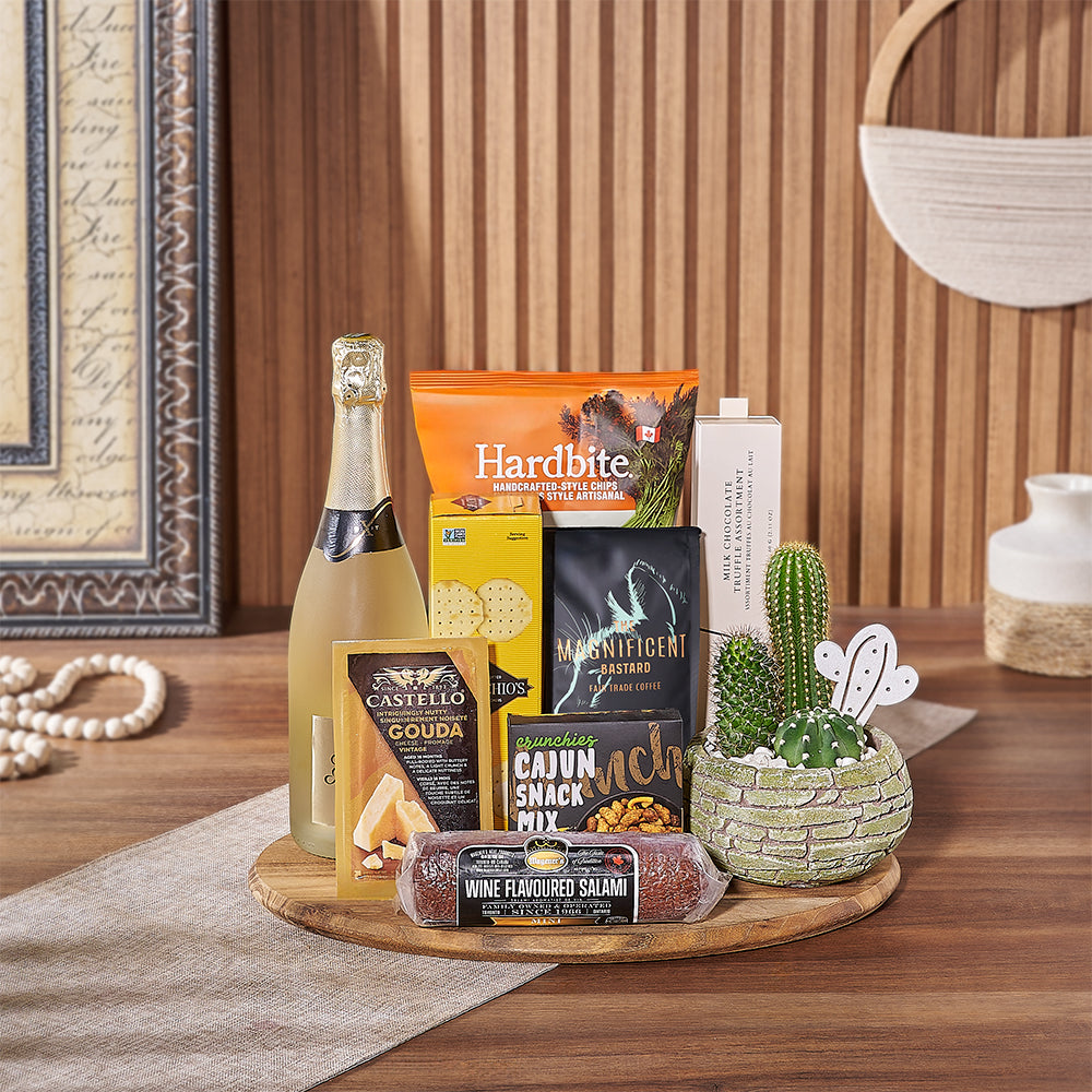 Cactus Planter and Sparkling Wine Basket – how the gift is presented