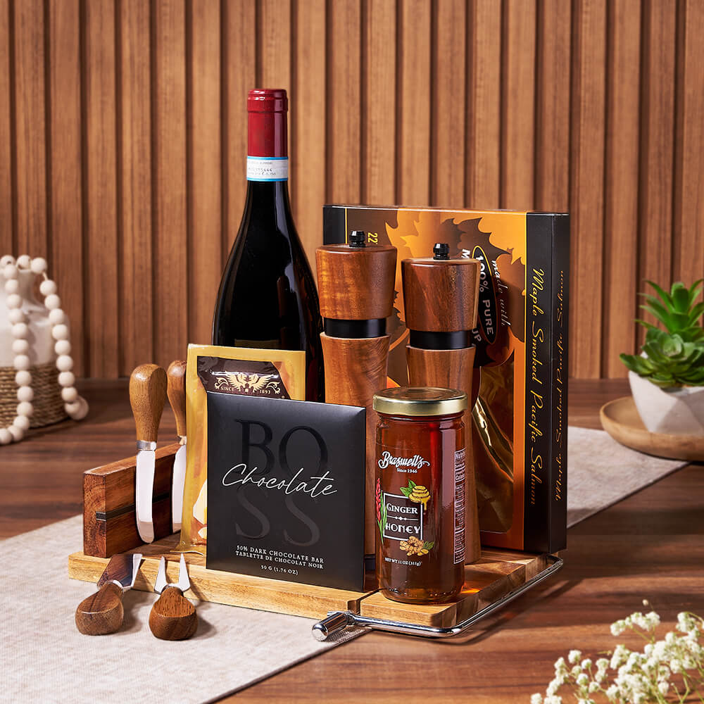 Wine Gift Basket with Maple Smoked Salmon and Castello Gouda – how the gift is presented