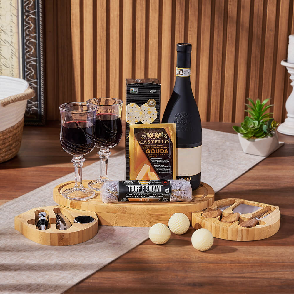 Gourmet Wine Gift Featuring Truffle Salami and Golf-Themed Cheese Board – how the gift is presented
