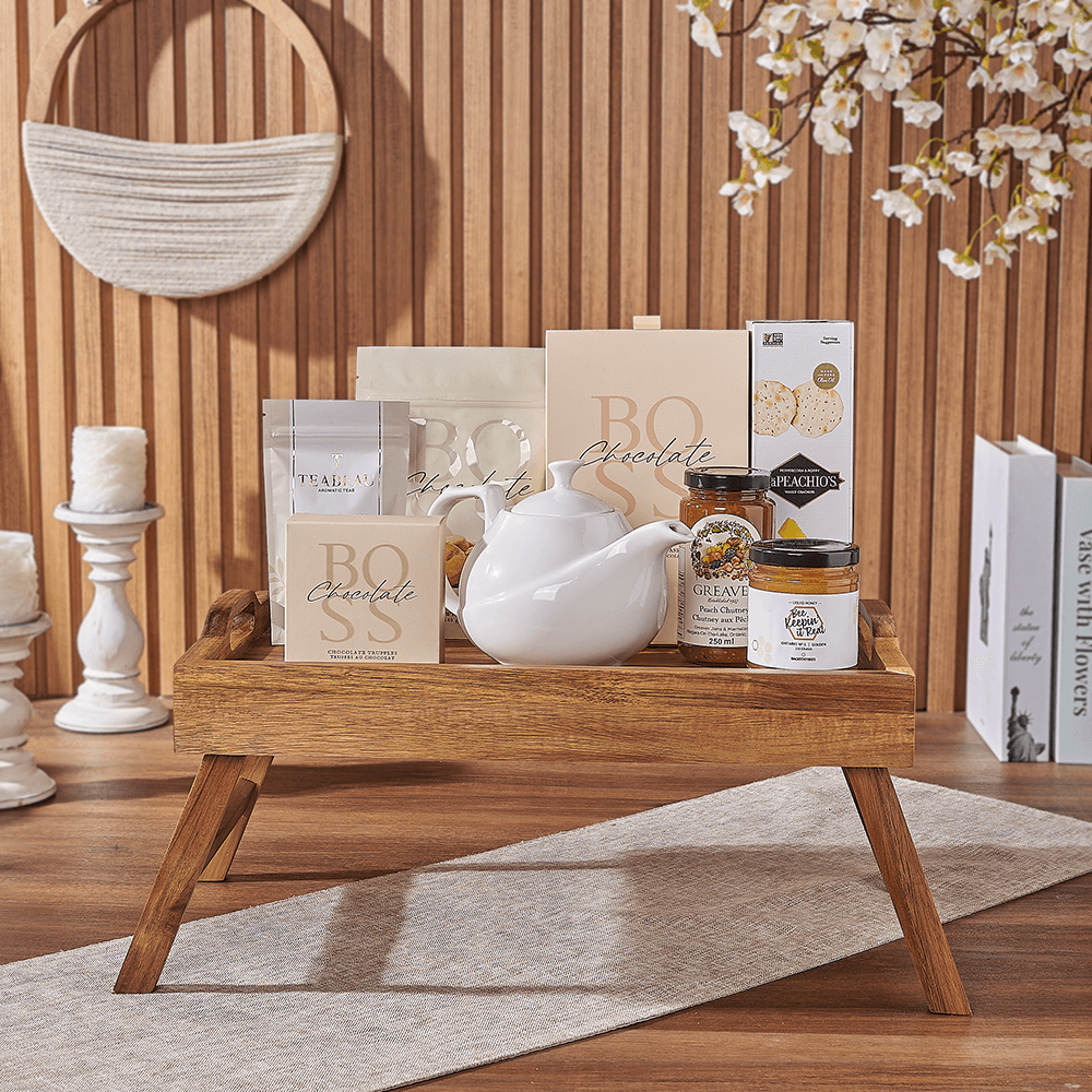 Halal Tea Gift Set with Ceramic Pot, Acacia Wood Tray, and Gourmet Treats – how the gift is presented