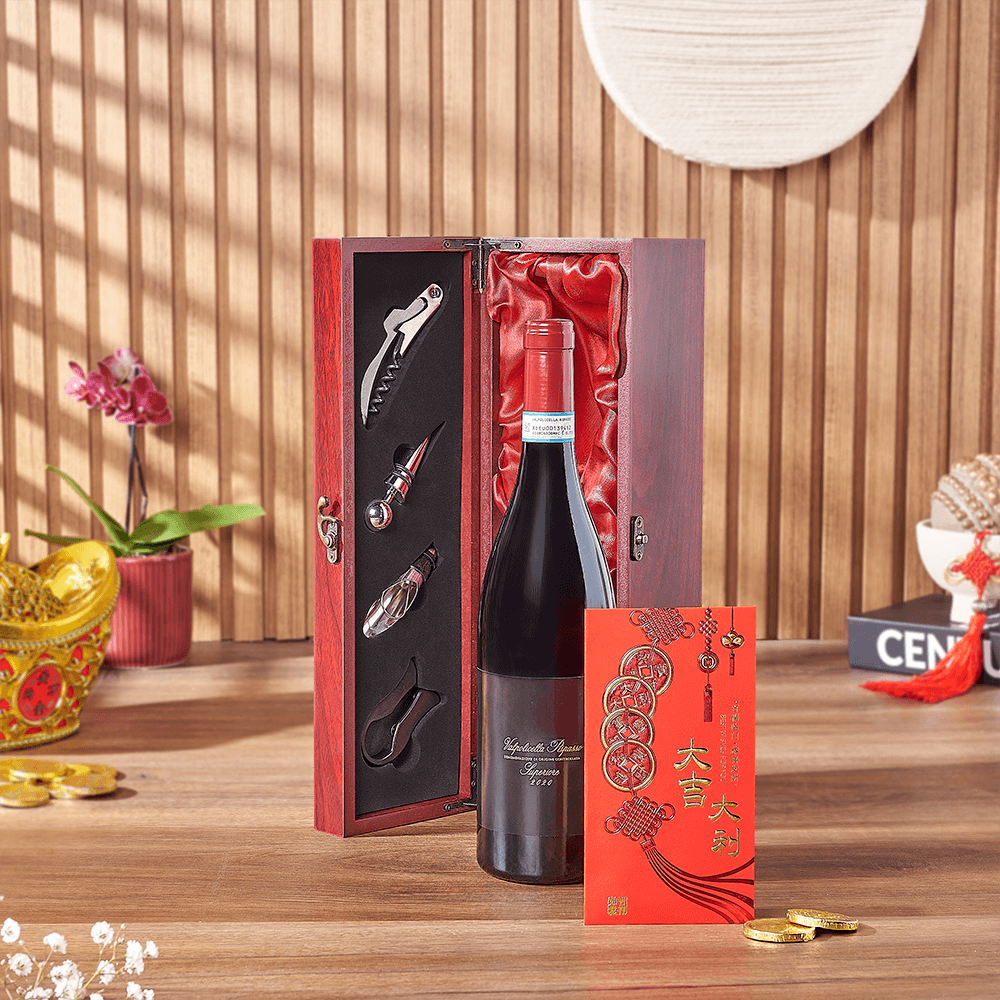 Wine Gift Basket with Lunar Treats – how the gift is presented