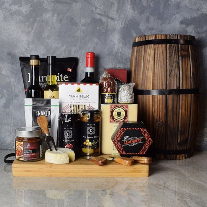 Wine Gift Basket with Specialty Meats – how the gift is presented