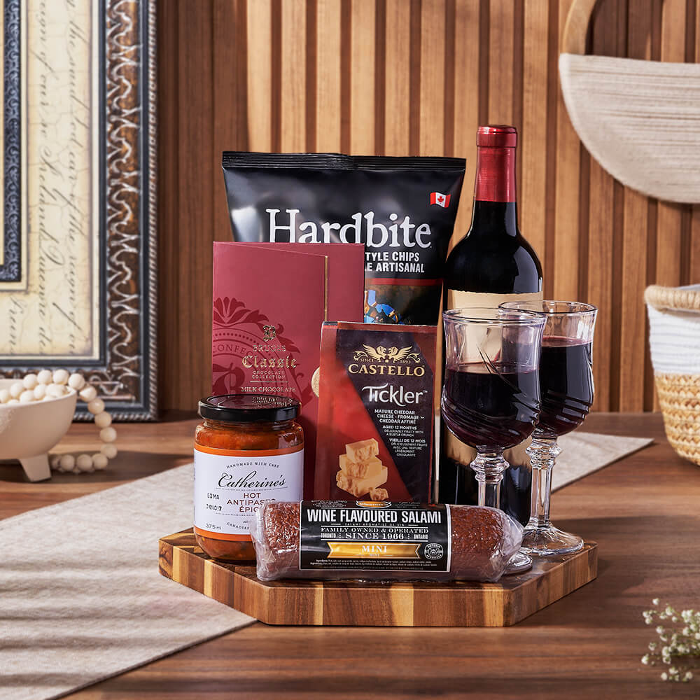 Wine Gift Basket with Ketchup Chips, New Jersey – how the gift is presented