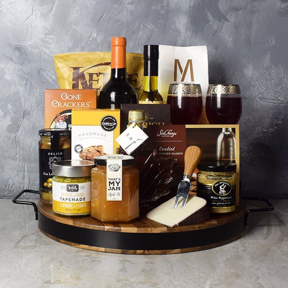 Wine and Gourmet Food Gift Basket – how the gift is presented