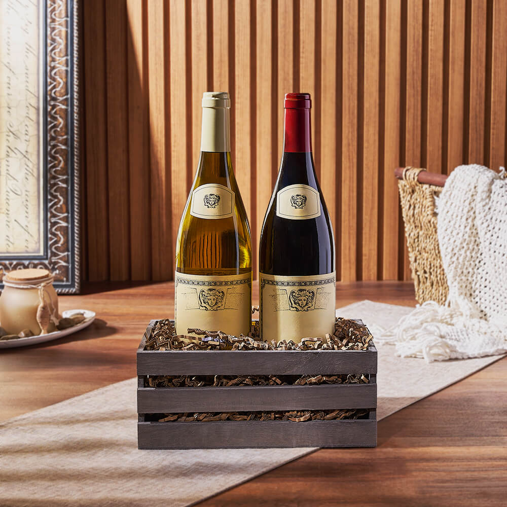 Elegant Wine Gift Set Featuring Two Bottles in Grey Crate – how the gift is presented