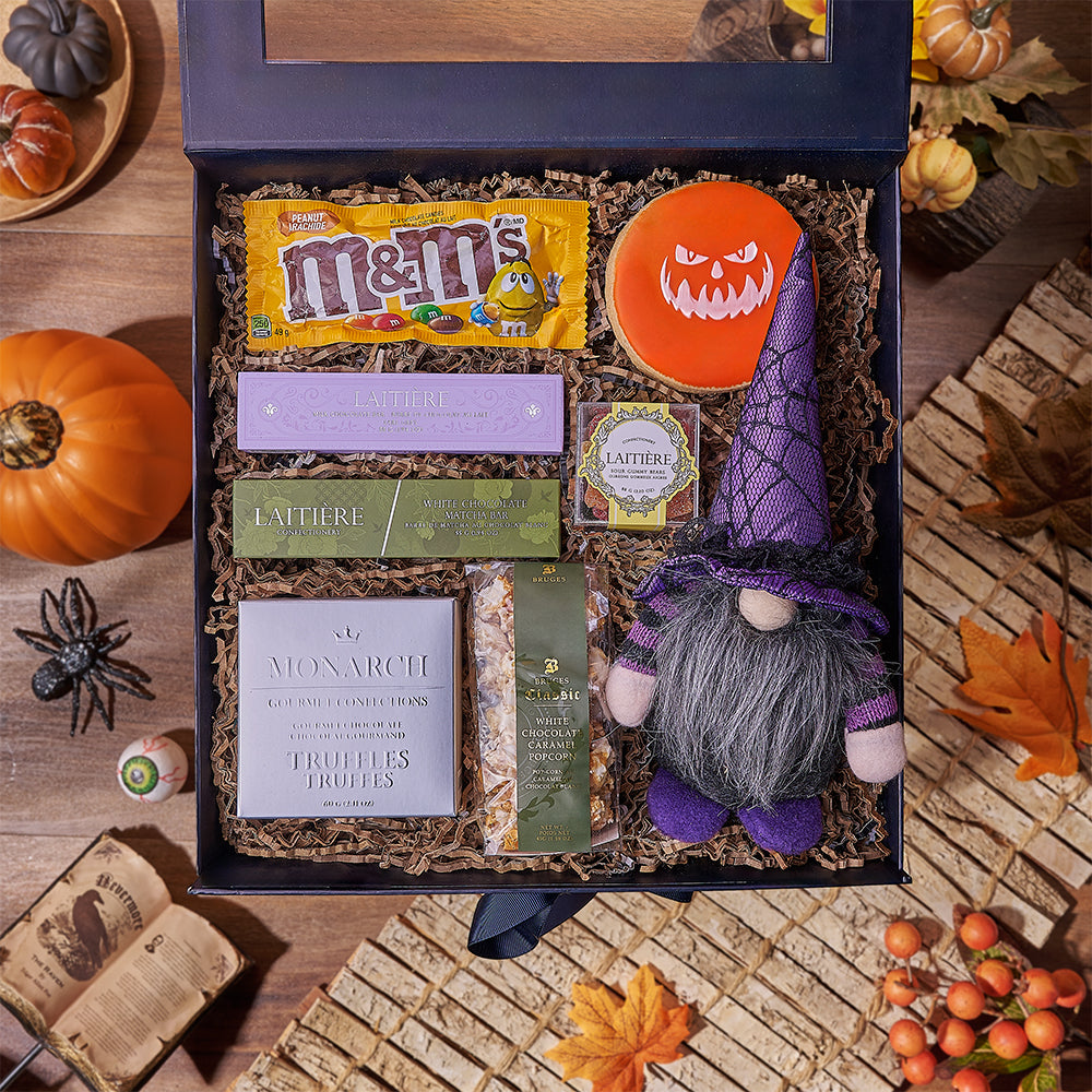 Halloween Snack and Plush Box – how the gift is presented